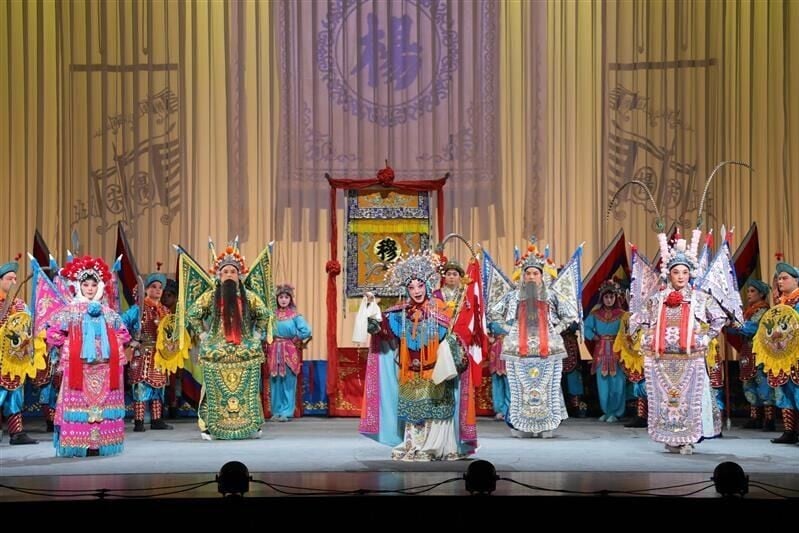 豫劇,又名河南梆子。中華文化節的戲曲節目、洛陽豫劇院公演的《穆桂英掛帥》,展示了氣宇軒昂的巾幗英姿。(圖片來源:政府新聞處)