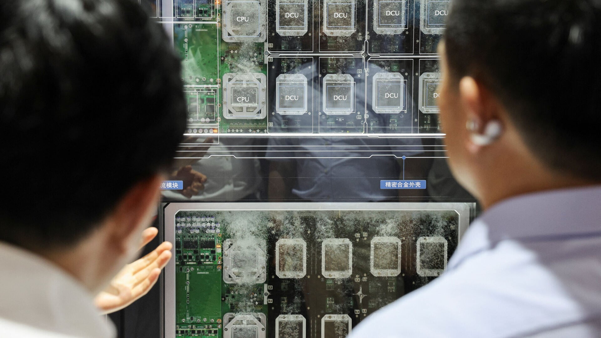 據報內地監管機構正考慮加強對AI和半導體技術的出口管制。(資料圖片/路透社)