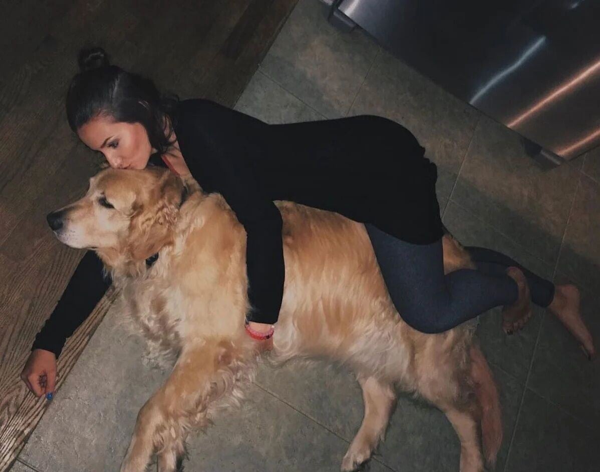 飼主Becky Turner與其愛犬Sonny。(X)