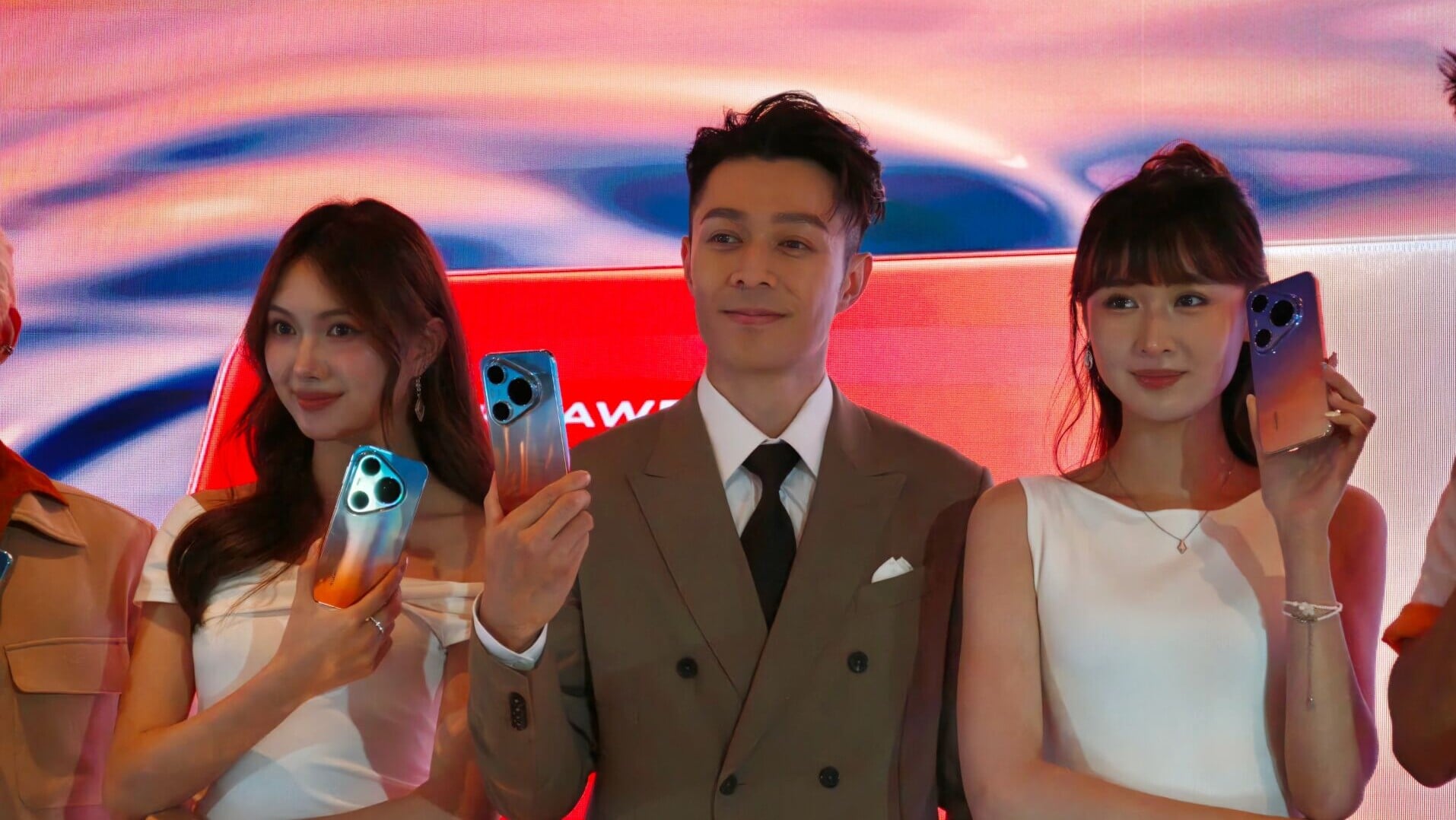 華為今日舉行HUAWEI Pura 90s系列旗艦手機發布會。
