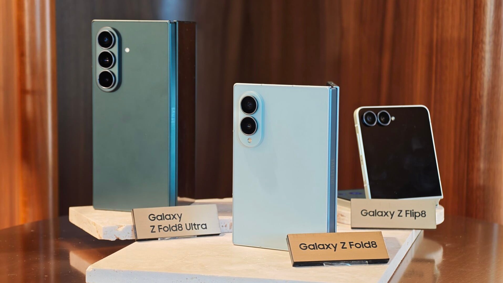 Galaxy Z Fold8全系列加價，出機可留意上台及Trade-In優惠。