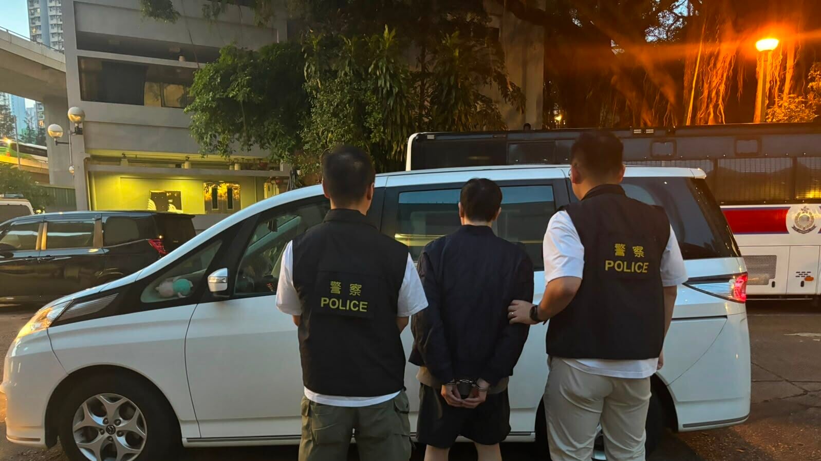 一名69歲男子被捕。