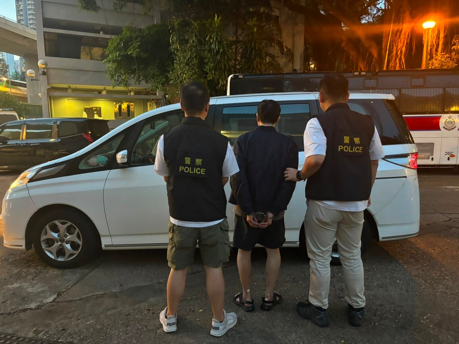 一名69歲男子被捕。