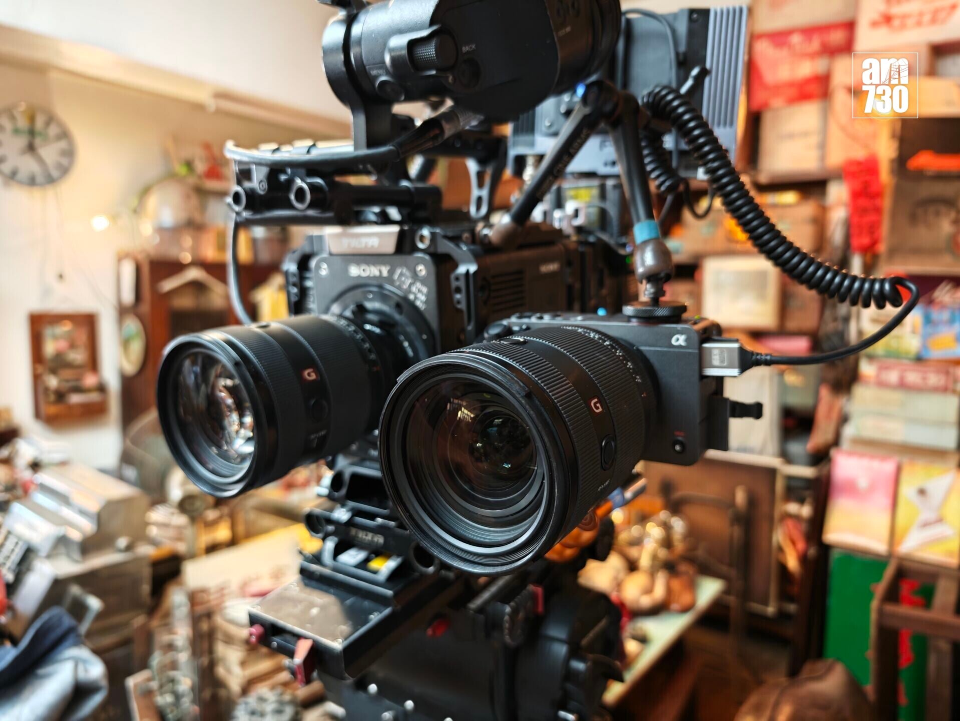 Sony FX5(右)拍攝效果媲美大型攝影機Venice 2(左)。