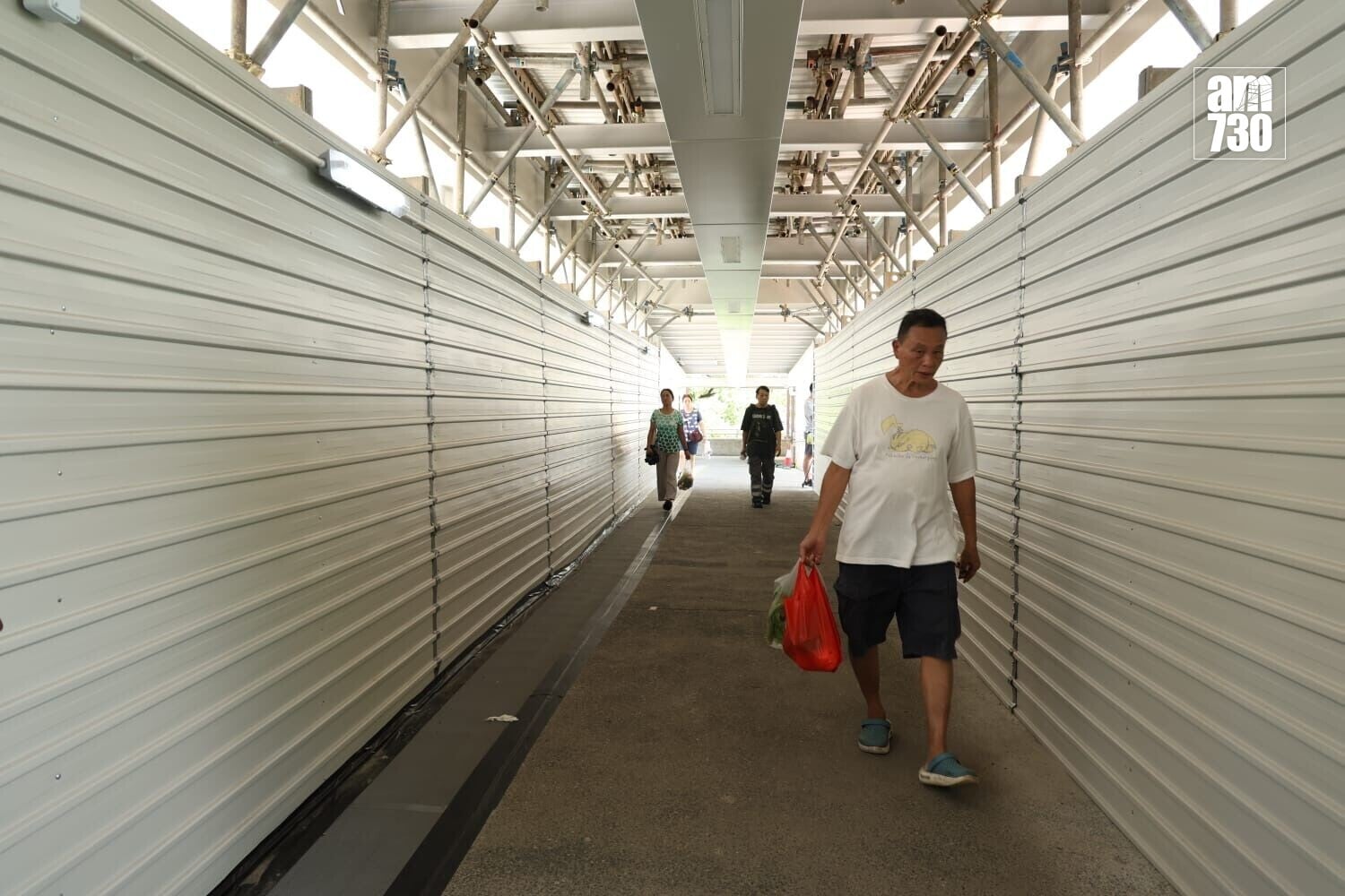 港鐵屯門南延綫項目「屯門南站」正進行工程(周令知攝)