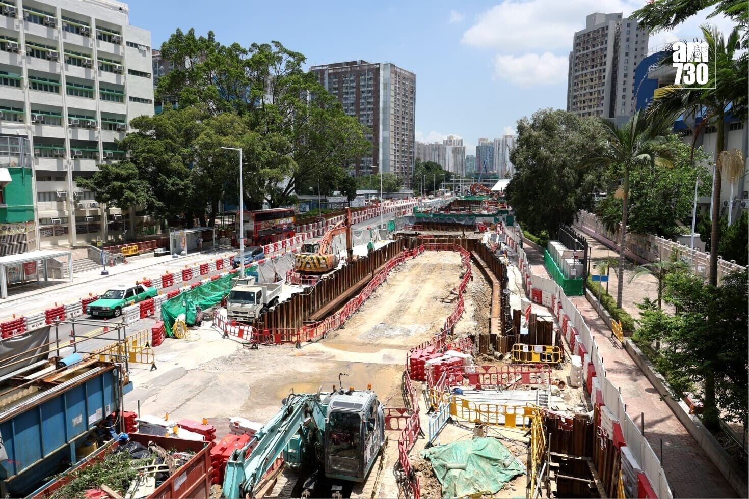 港鐵屯門南延綫項目「屯門南站」正進行工程(周令知攝)