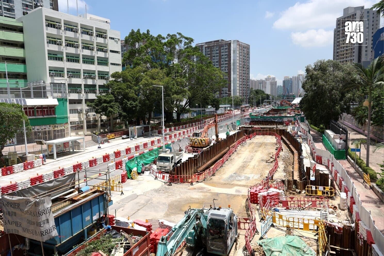 港鐵屯門南延綫項目「屯門南站」正進行工程(周令知攝)
