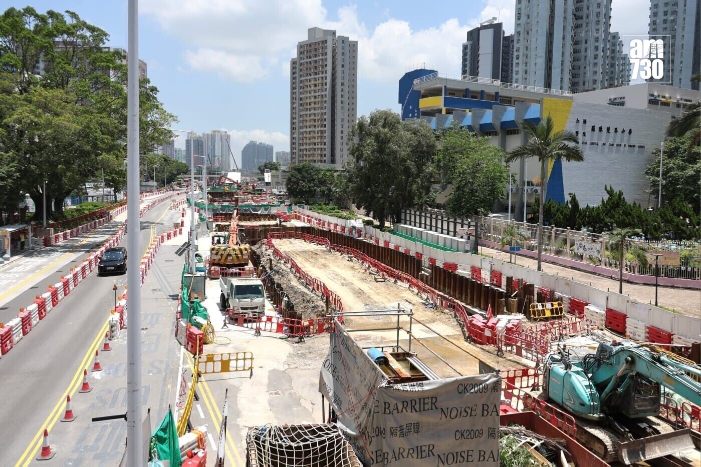 港鐵屯門南延綫項目「屯門南站」正進行工程(周令知攝)