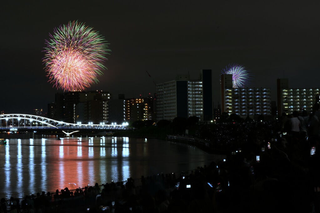 日本隅田川花火大會2026盛況(AP)