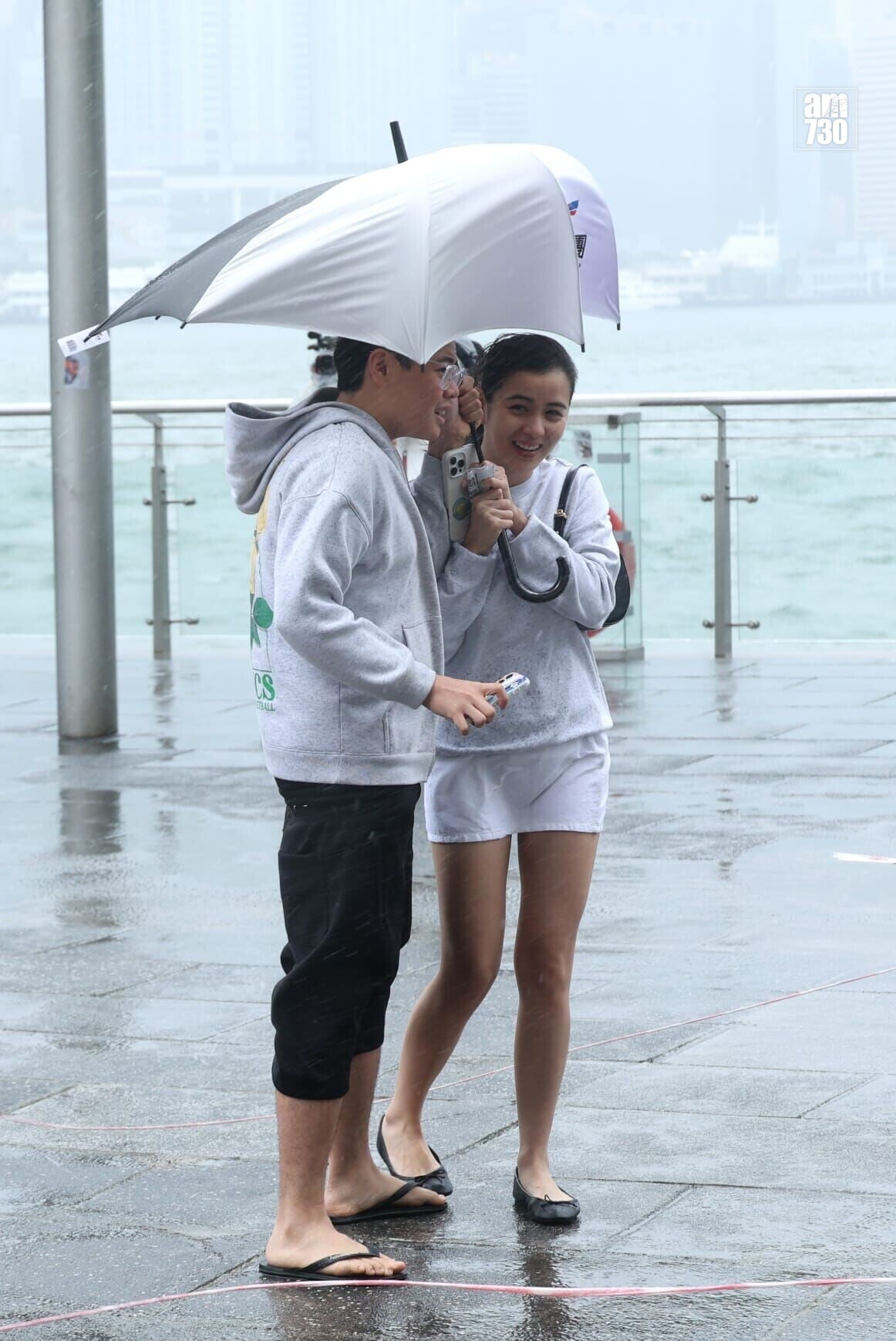 本港明日有驟雨及狂風雷暴。(林俊源攝)
