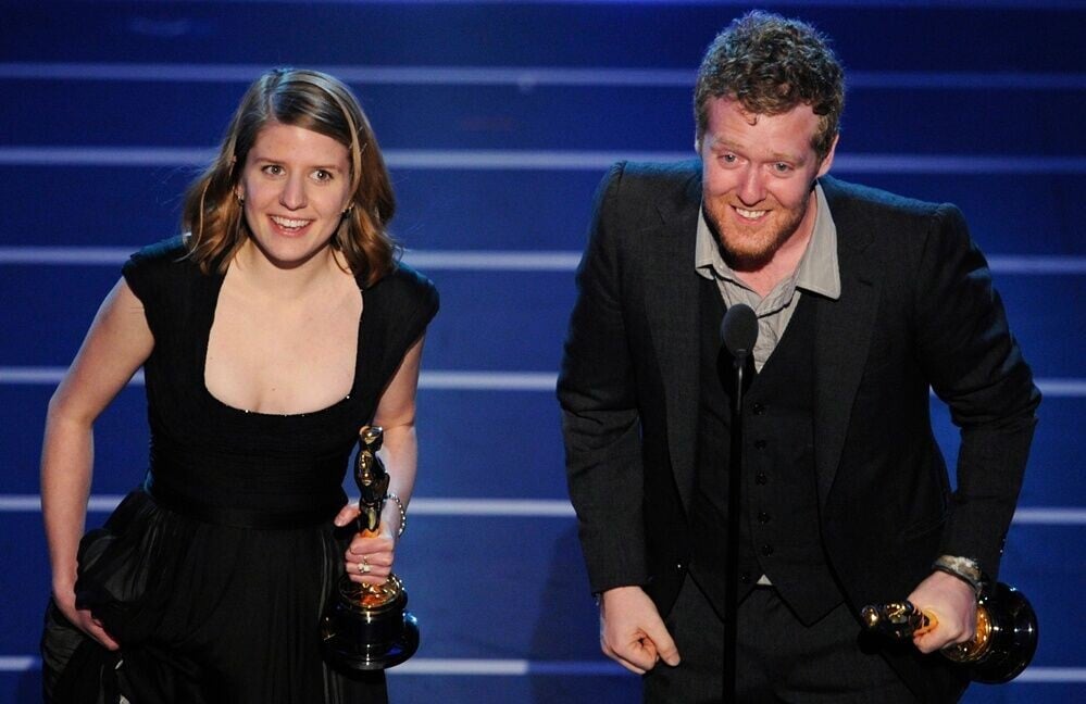 Glen Hansard與Markéta Irglová憑《Falling Slowly》奪得奧斯卡最佳原創歌曲。(AP)