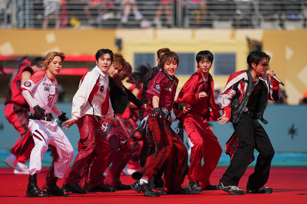 BTS在2026世界盃決賽中場演出。BTS在2026世界盃決賽中場演出。