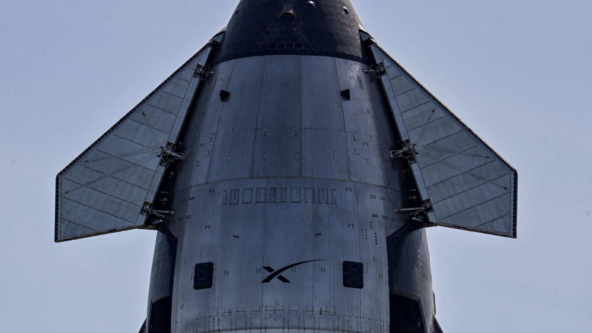 據報馬斯克旗下SpaceX正採取嚴格措施，確保供應商不會聘用中國籍員工及中國設備。(資料圖片/路透社)
