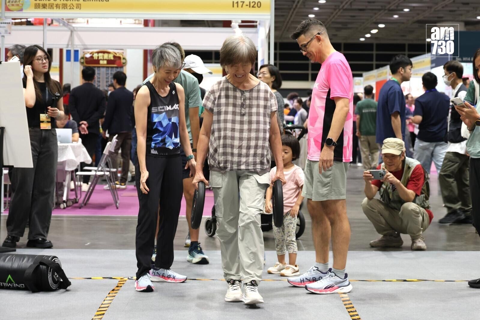 黃金時代基金會主辦的「黃金時代展覽暨高峰會」今日於灣仔會展開幕(周令知攝)