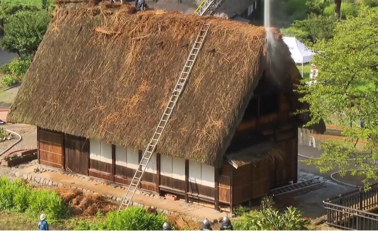 菅沼合掌村與白川鄉與五箇山的合掌村,同屬世界文化遺產,以茅草屋頂、傳統木造建築聞名