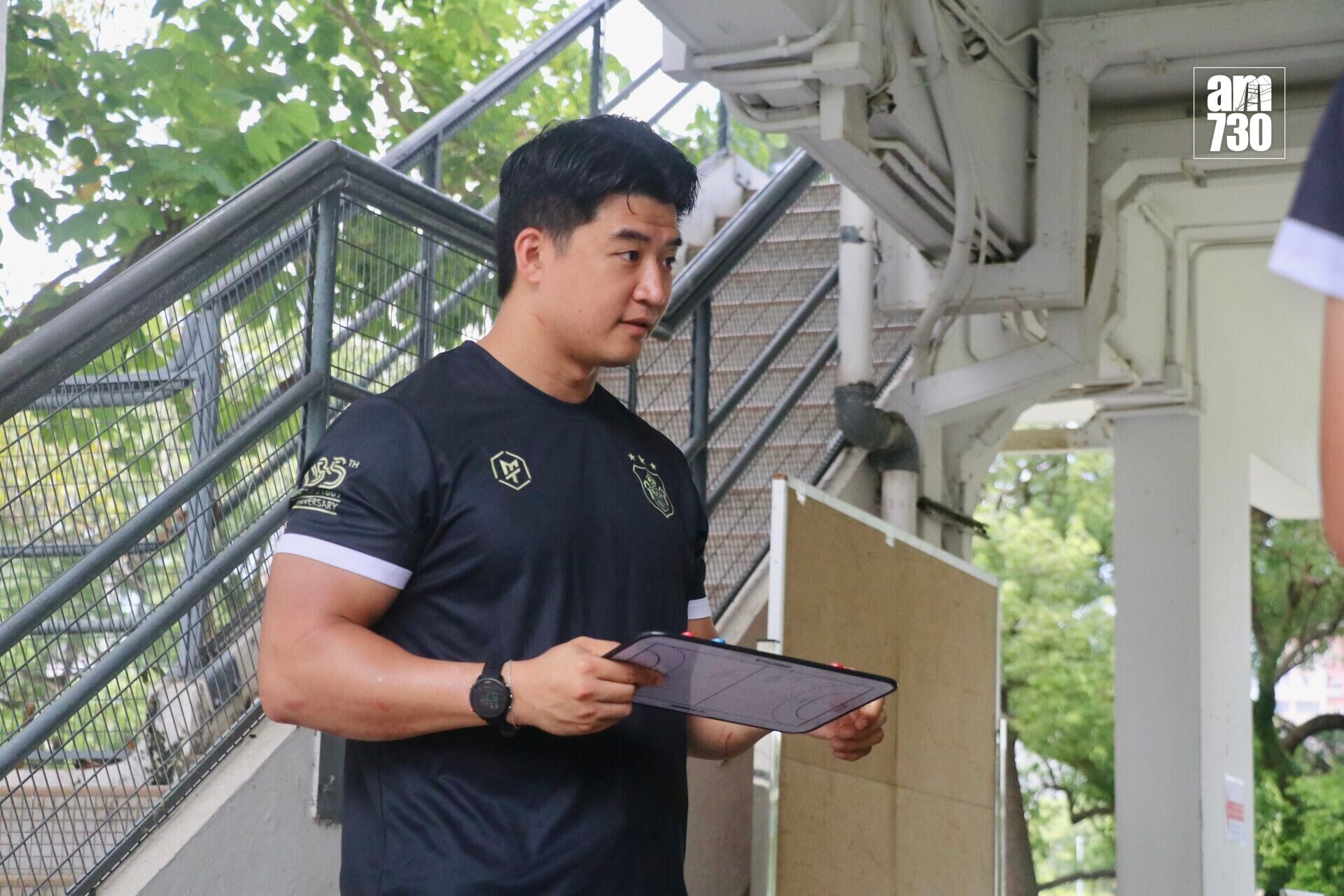 阿斌七日中有六日都在教波,只是一眾小年輕們難免令這位「老前輩」有些頭痛(吳清秀攝)