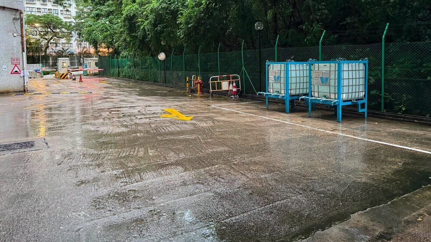 屯門青山公路再爆水管，涉事水管於早前(29日)曾出現滲漏，為一條直徑600毫米的食水鋼水管。(資料圖片)