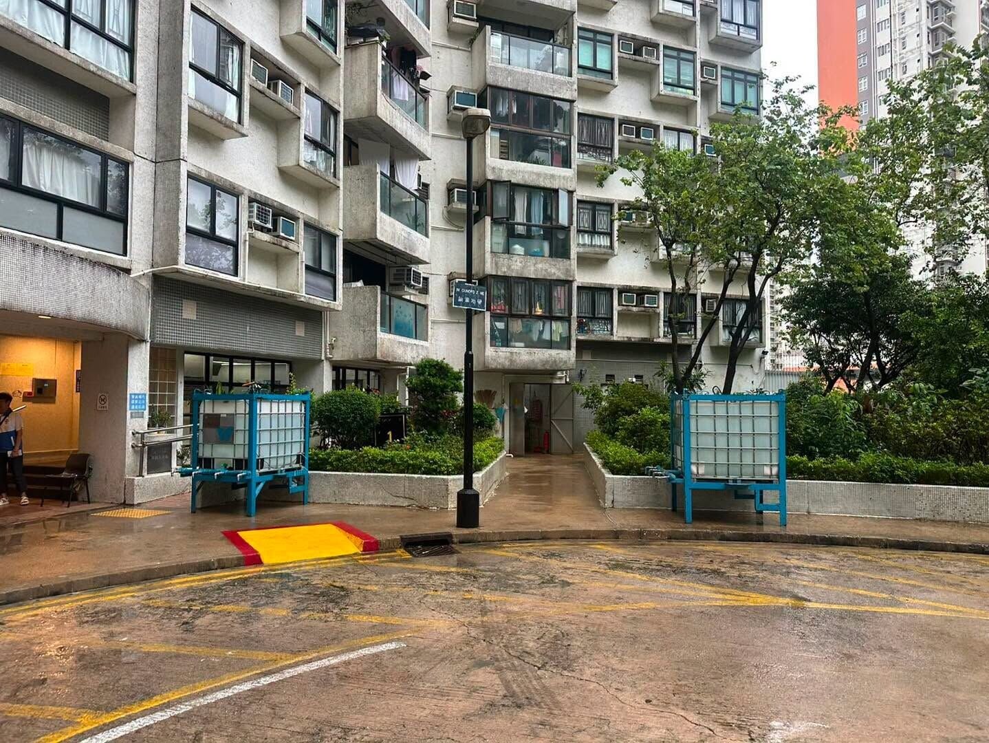 屯門青山公路再爆喉管,涉事水管於早前(29日)曾出現滲漏。(資料圖片)