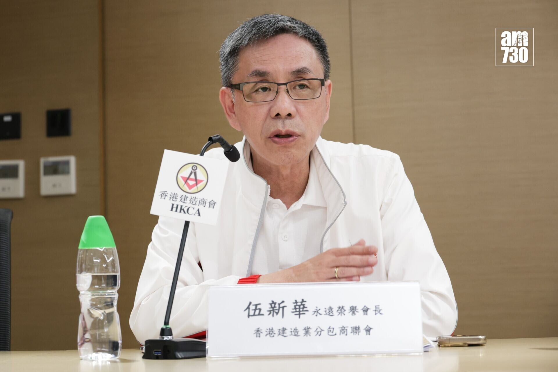 香港建造業分包商聯會永遠榮譽會長伍新華相信,系統優化後對整體工程運作影響不大。(資料圖片)