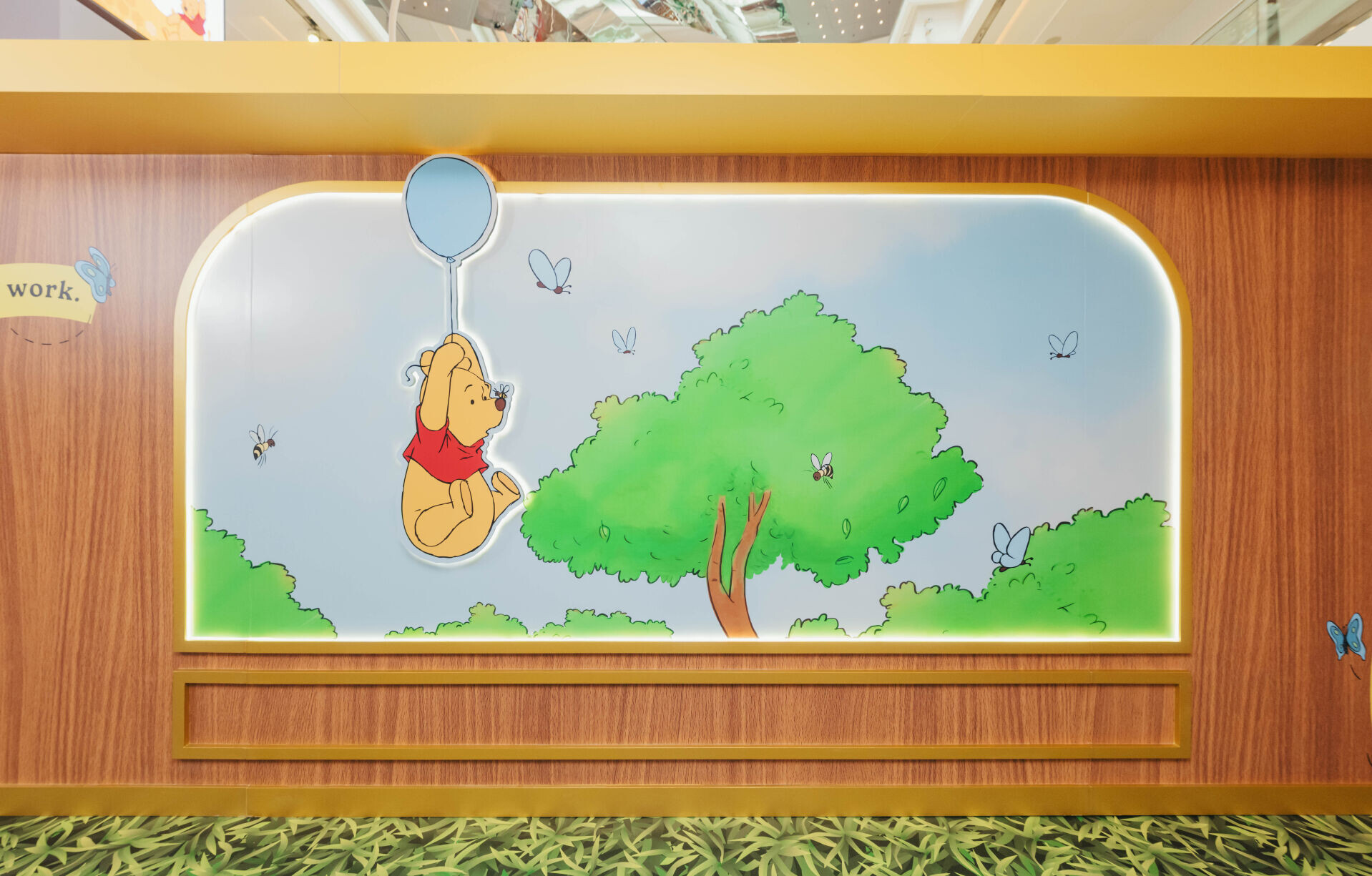 Winnie the Pooh Pop Up Store@FW 9