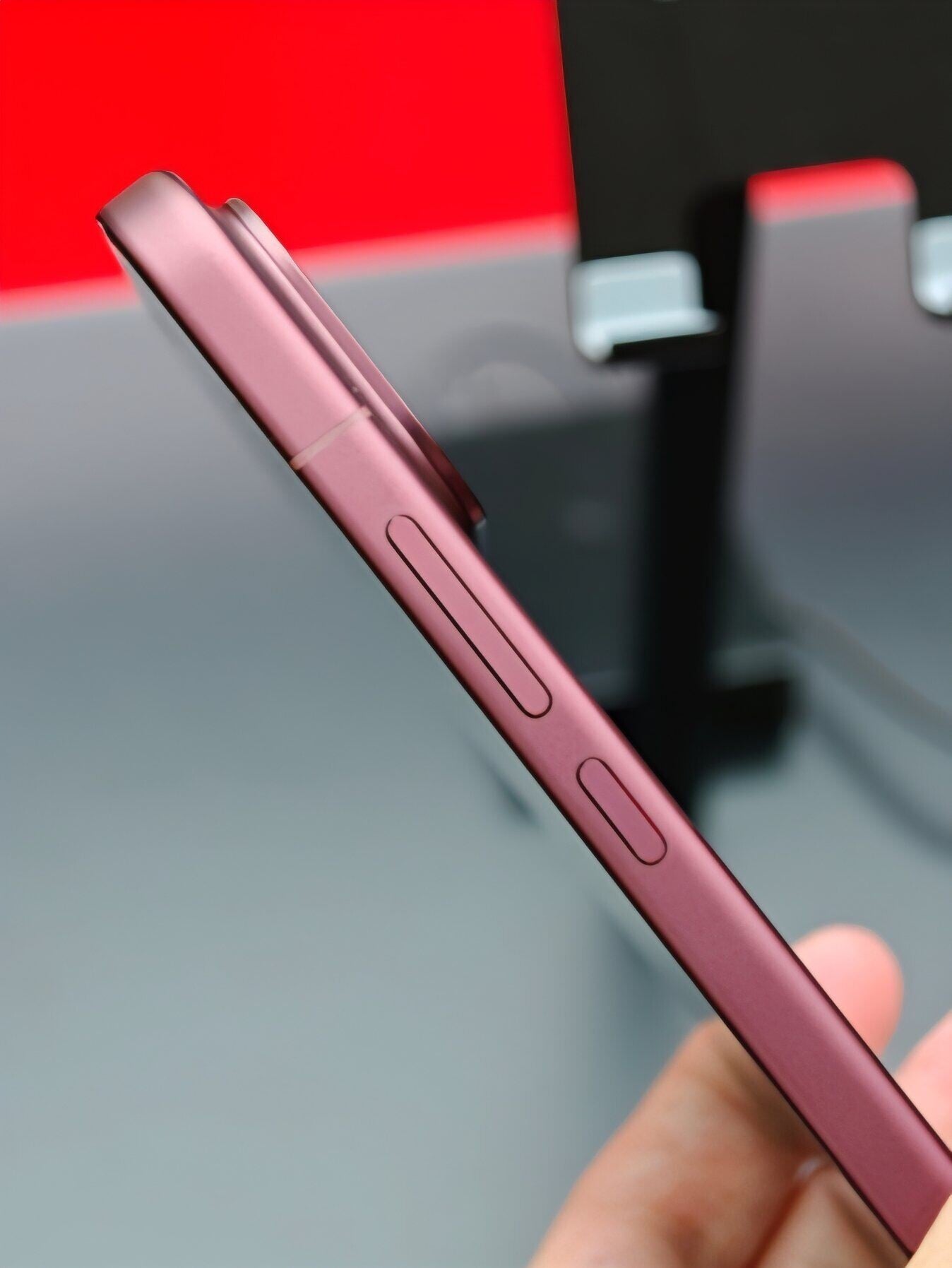 REDMI 新作 K100 Pro 旗艦手機在7月31日於ChinaJoy 展覽會亮相(網上圖片)