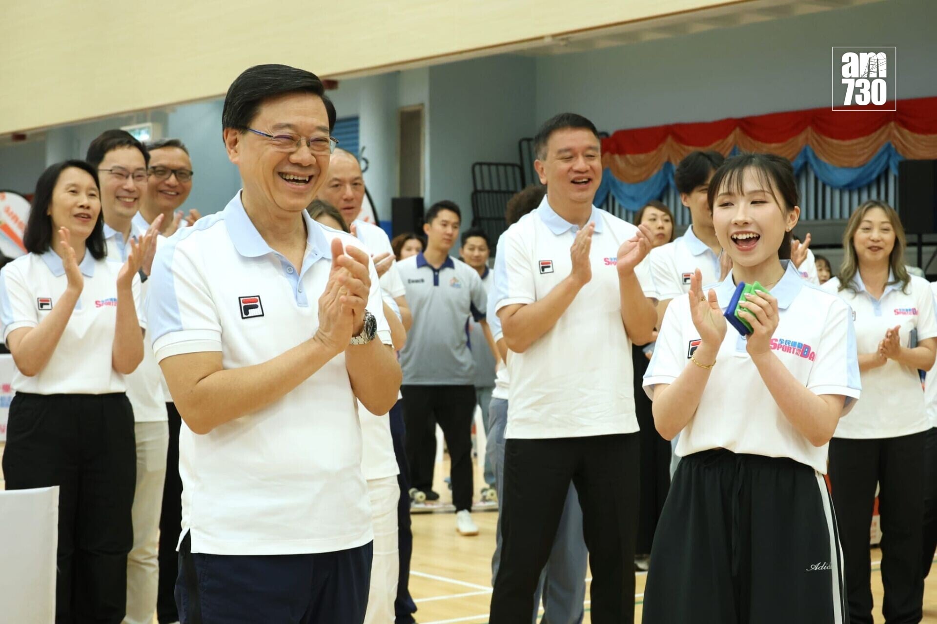 今日是「全民運動日」,全港18區指定體育館舉辦多項免費康體活動。(林俊源攝)