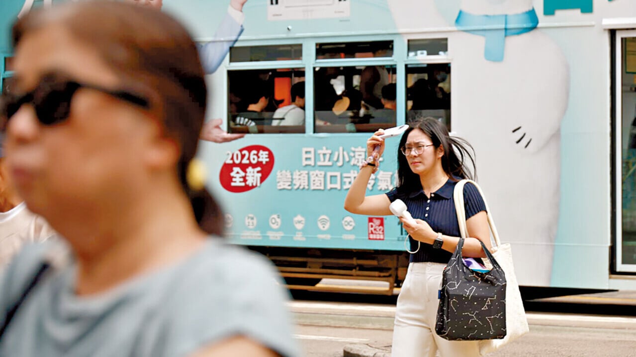 本港將要面對極端酷熱天氣。(周令知攝)