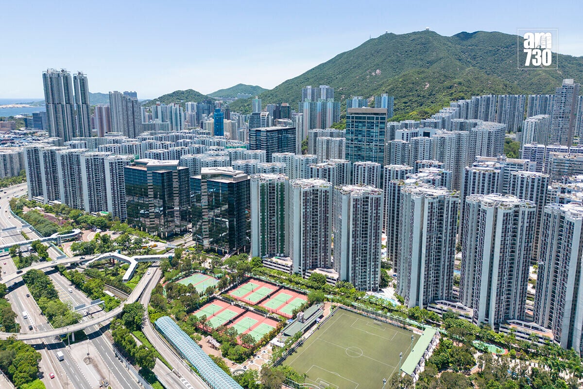 郭浩景就日前太古城停車場擠塞解決方案,提出初步建議,包括需要時封閉東區走廊太古城出口(左下)。(資料圖片)