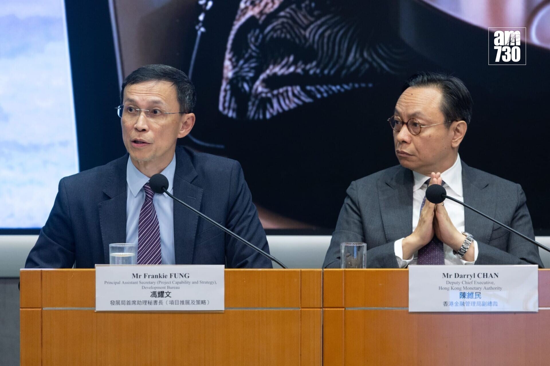 政府公布新一批銀色債券發行細節。(蘇文傑攝)