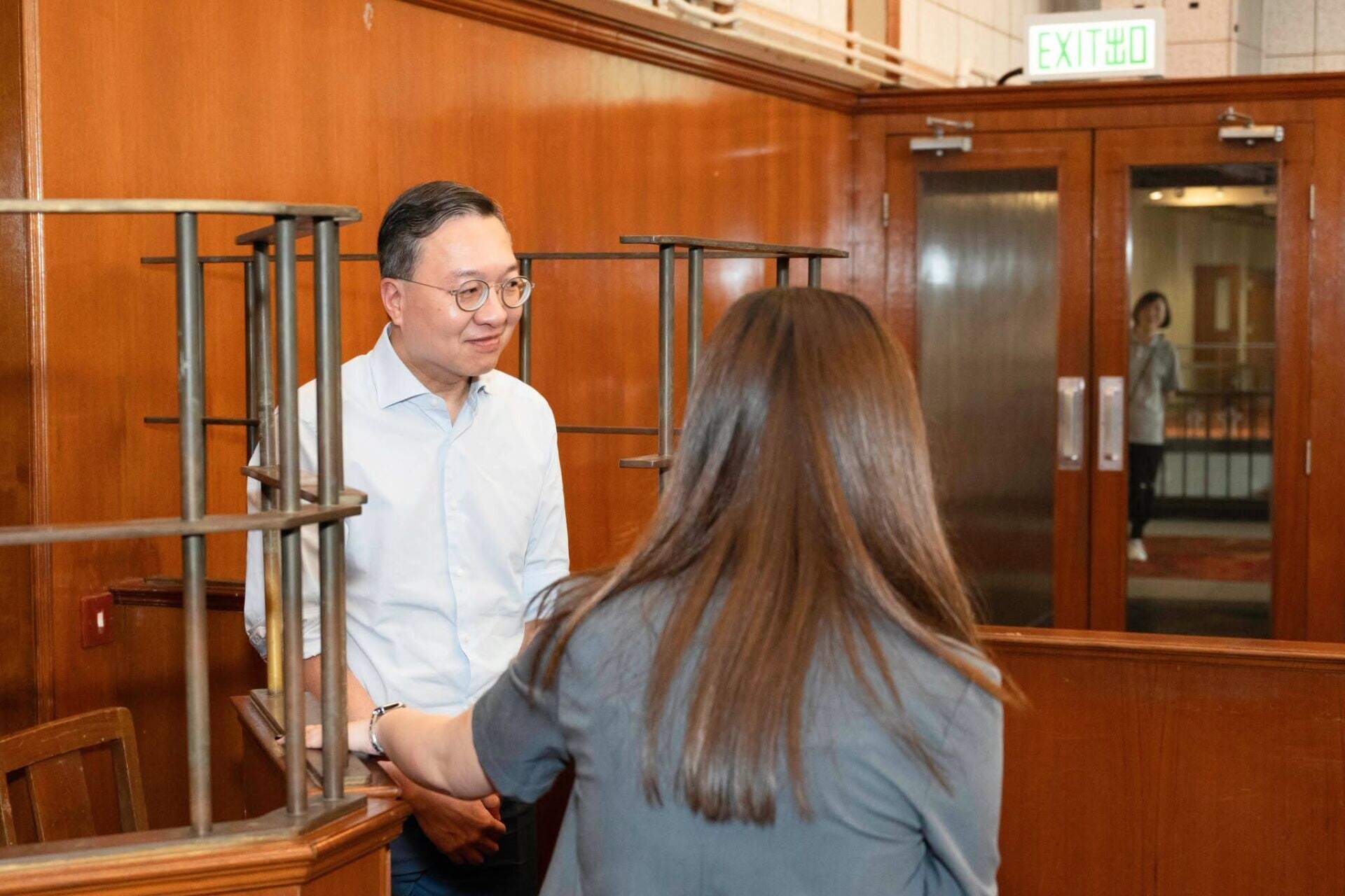 林定國模擬法庭演「推父落梯」被告,陪審團一致裁定無罪。(林定國Facebook)