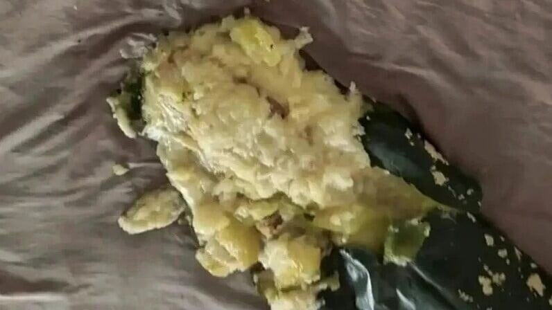 抱冬瓜睡覺消暑