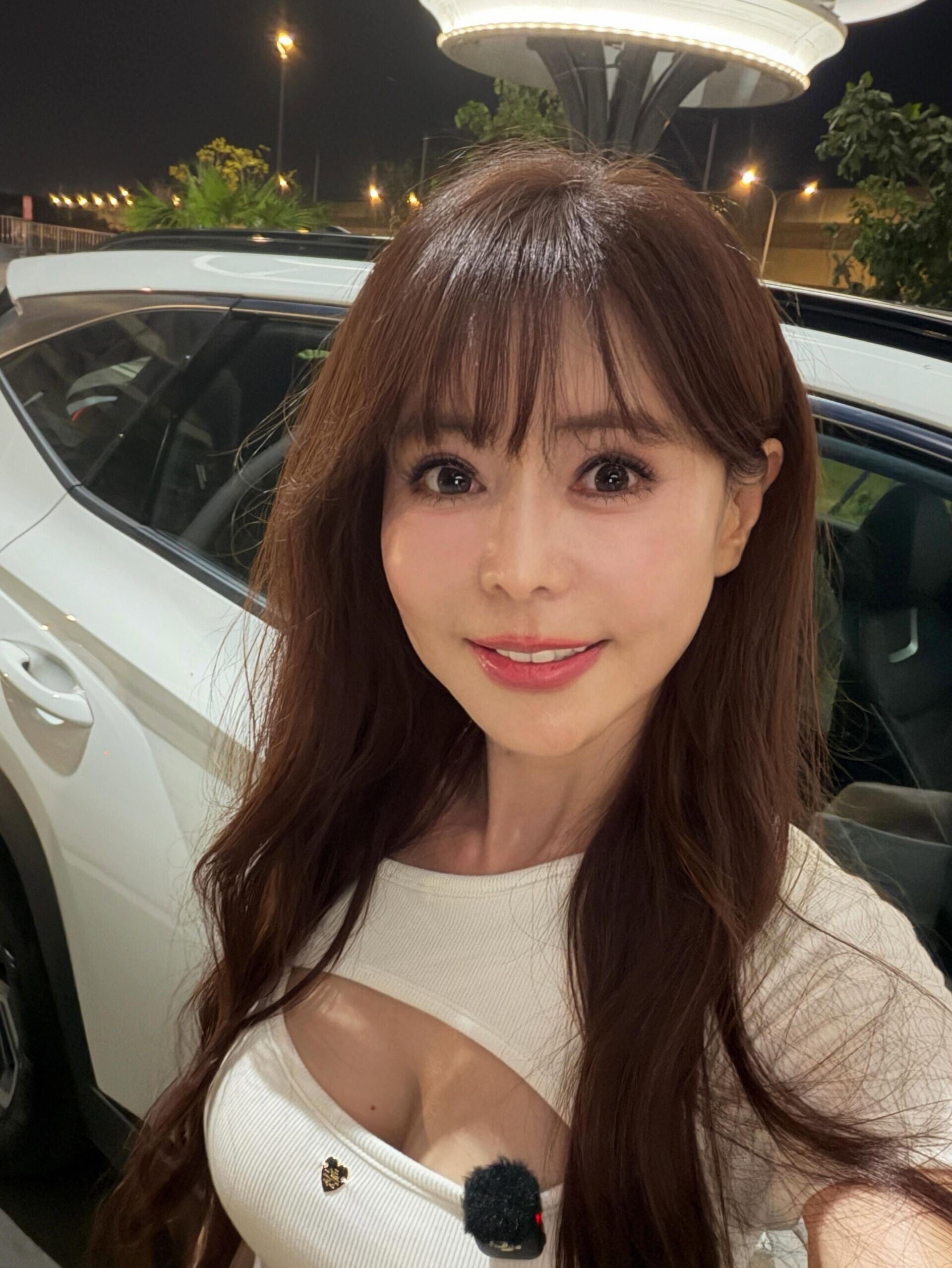 「車界女神」李冠儀日前千字文指曾被男性從後抓住手臂,令她不適