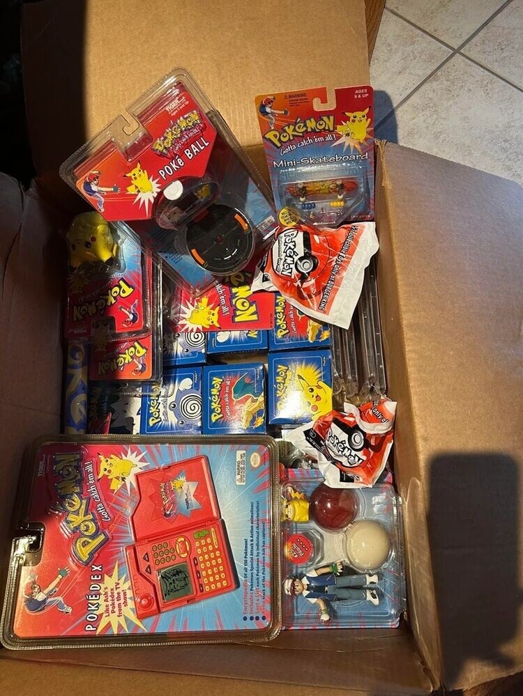 還有各類Pokémon週邊商品。(Reddit)