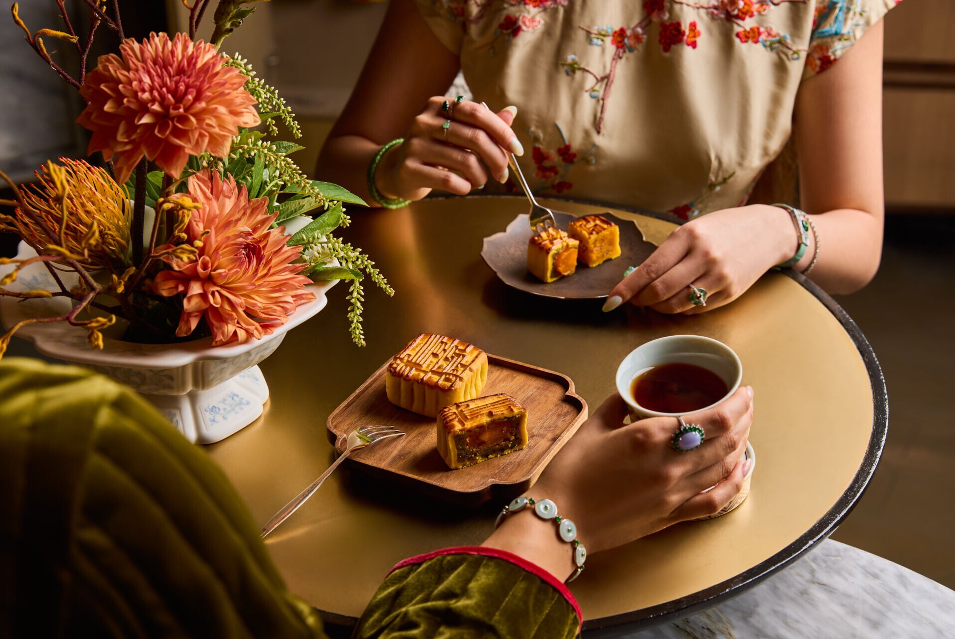 Lung King Heen Mooncakes
