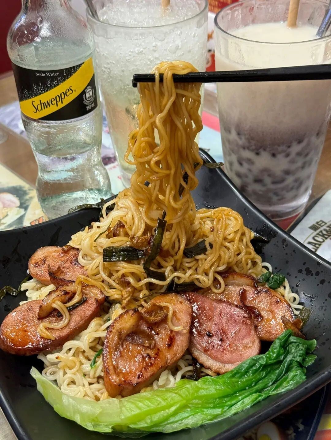 鸭胸葱油拌公仔面