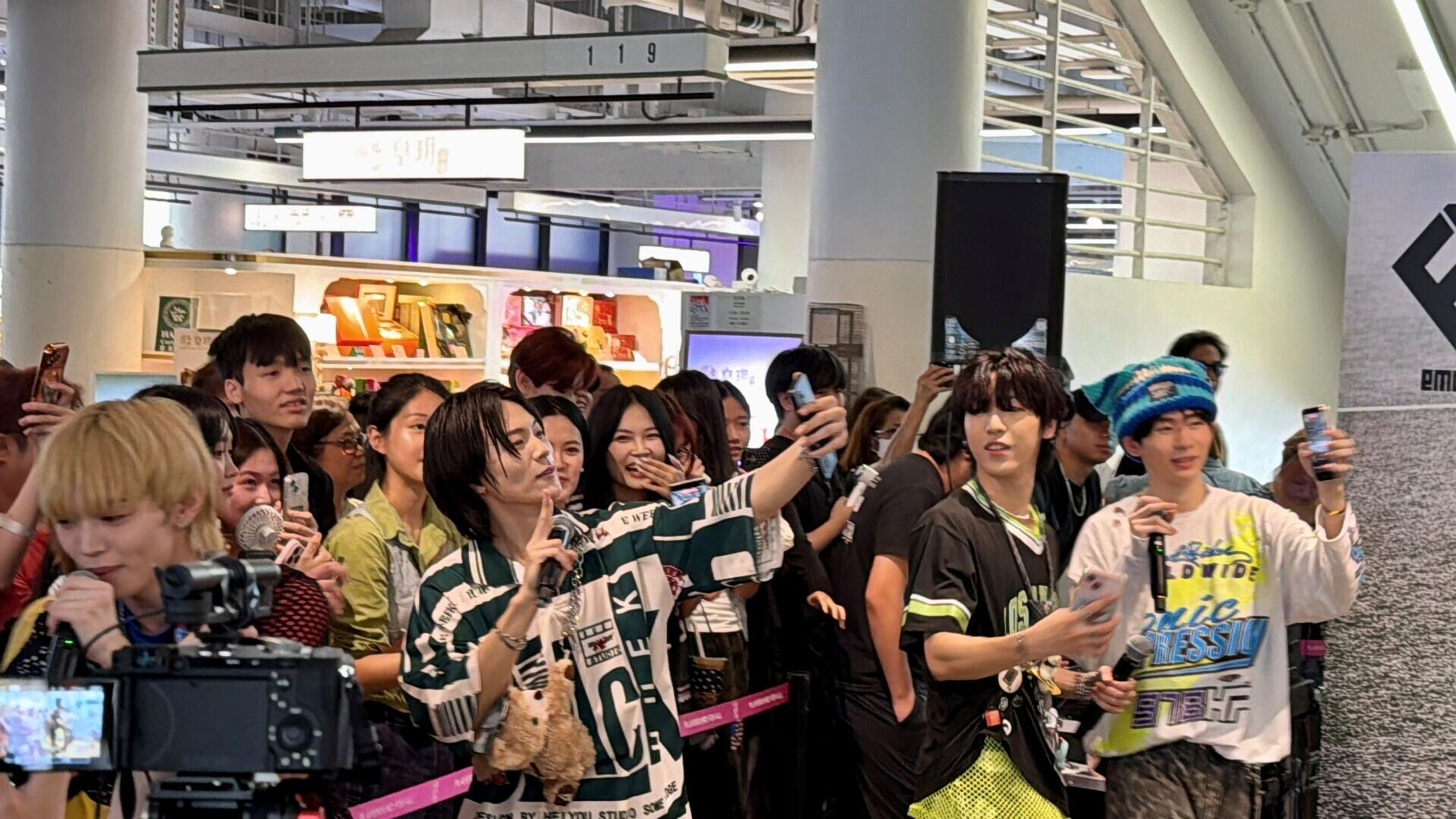 9.攢燏Chan Yul、振源Jin Won、永浩Yeong Ho
