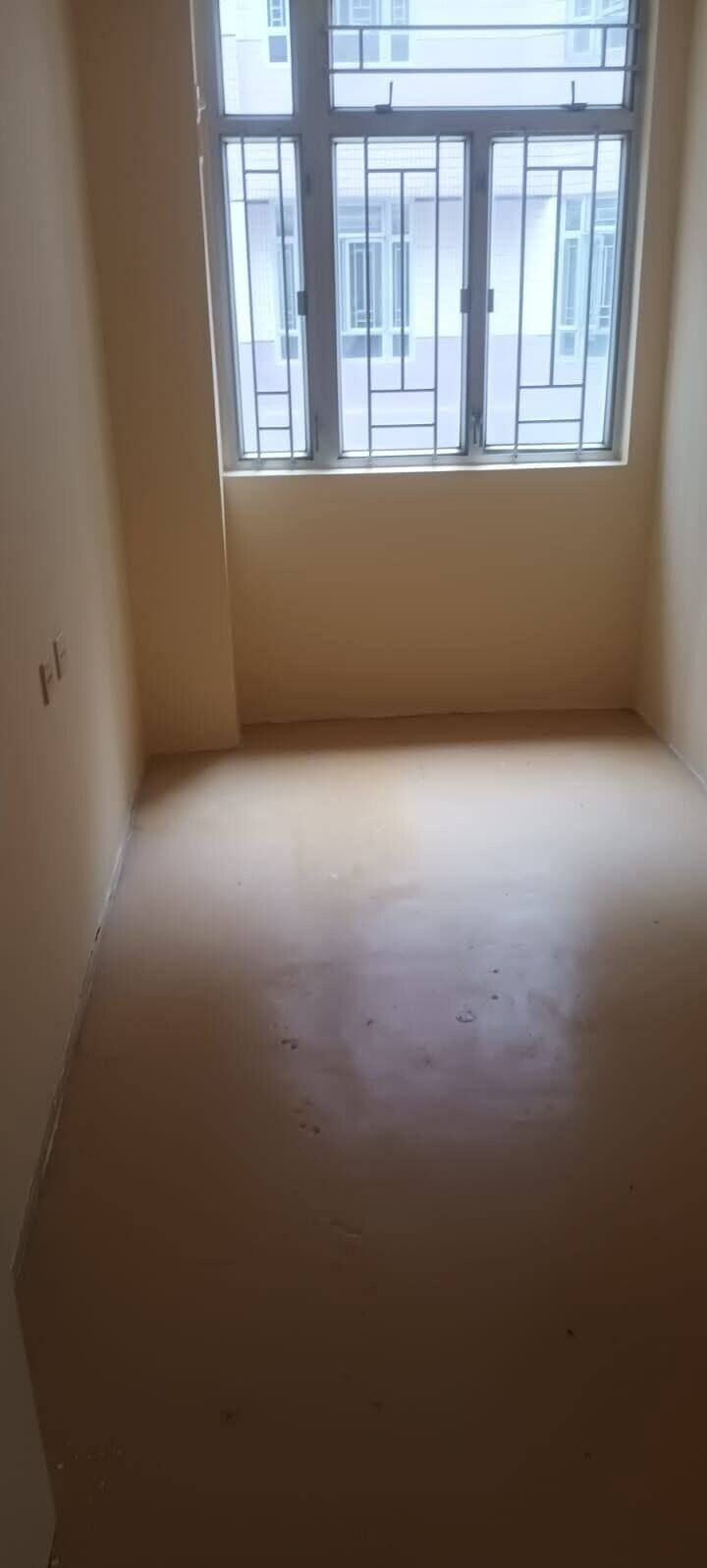 單位空間狹小。