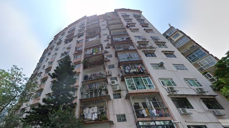 觀塘九旬翁疑假牙骾喉，昏迷送院搶救。(Google Map)