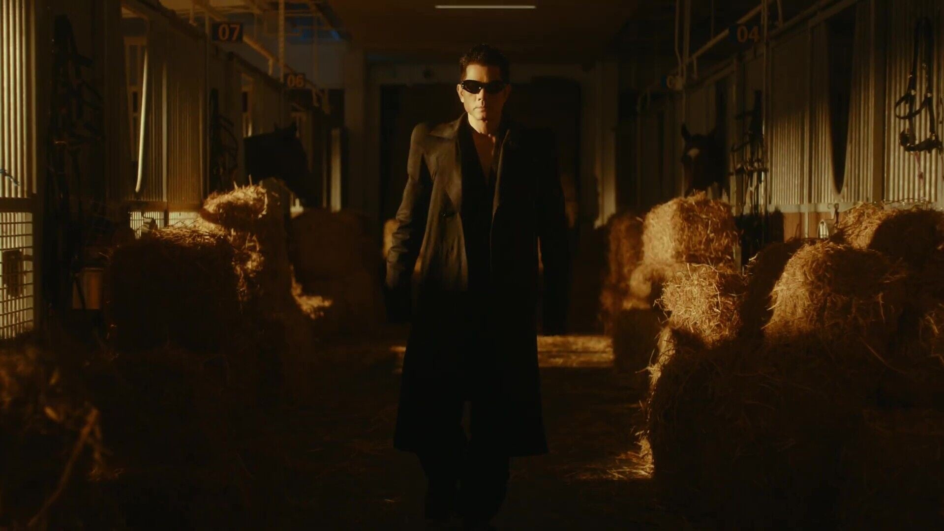 郭富城 香港賽馬會年度主題曲《衝衝衝》(Official Music Video) Aaron Kwok Amazing Channel (1080p, h264) frame at 0m13s