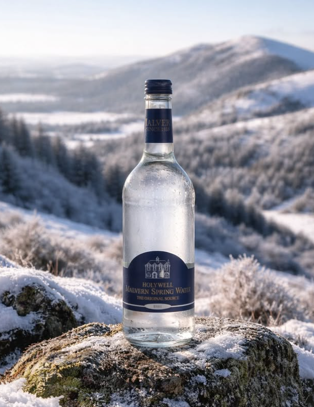 據報Malvern spring water是英女王出行必備之物。(互聯網)