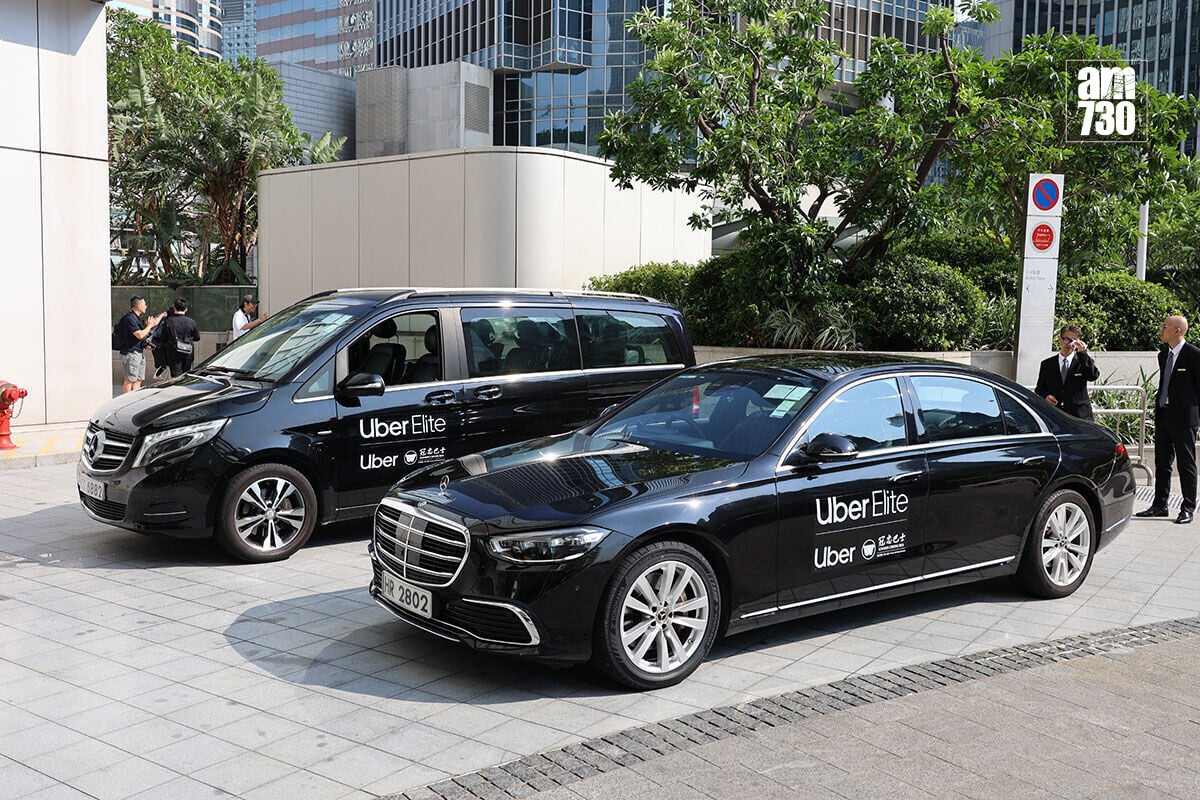Uber夥拍冠忠巴士推出豪華轎車接送服務Uber Elite。(羅錦鴻攝)