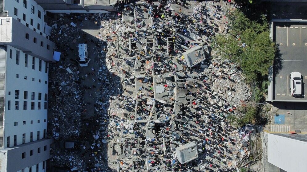 哥倫比亞7.4級地震增至132死570傷，全國進入「災難狀態」。(AP)