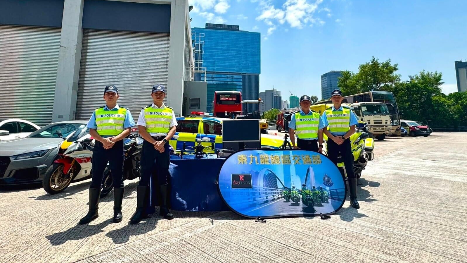 警方首次運用無人機打擊危險駕駛，在行動中拘捕10名司機涉嫌危險駕駛。