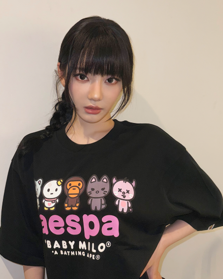 BAPE × aespa 聯名系列登場 注入 K-POP 元素打造韓風街頭造型