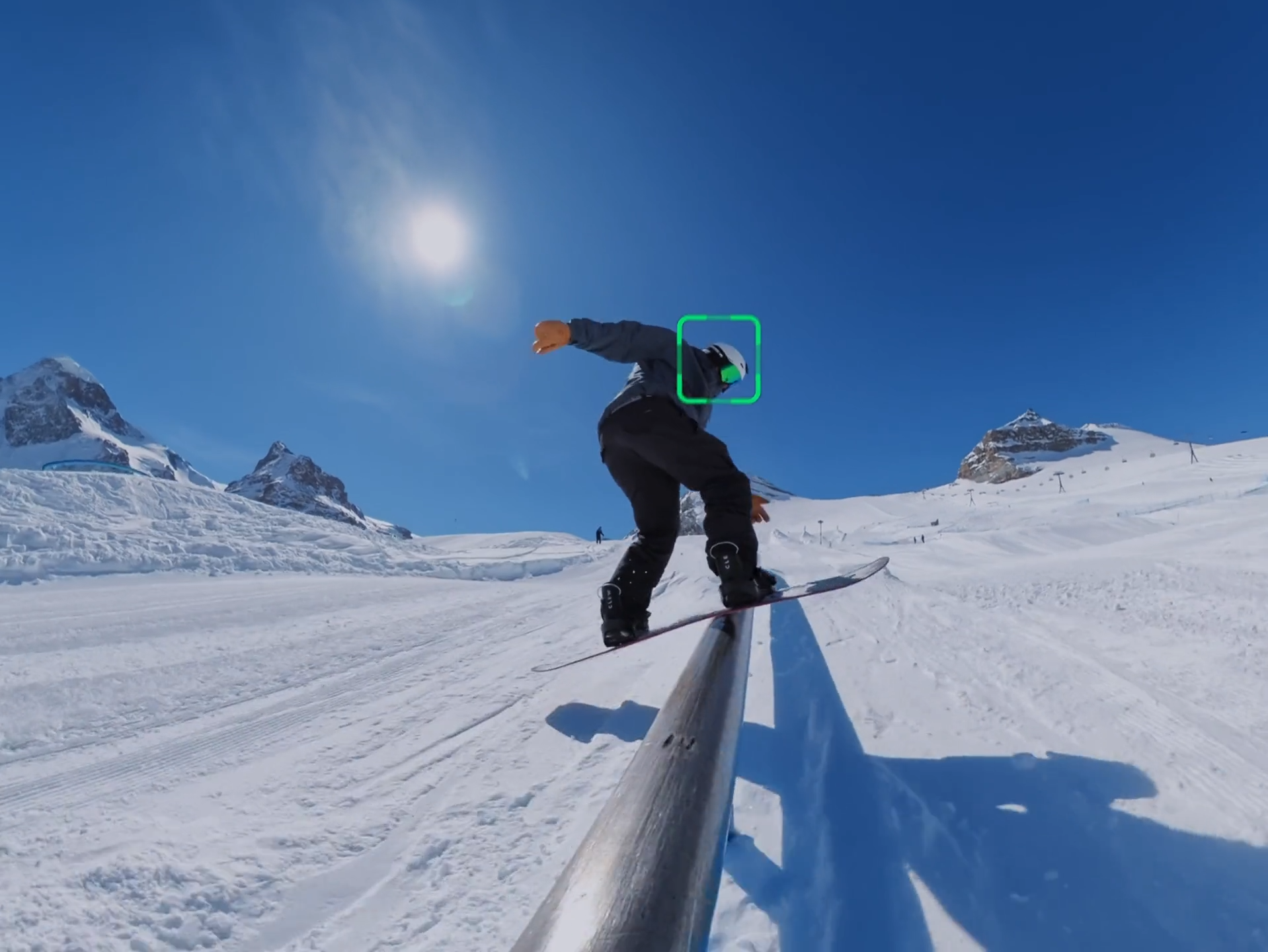 Insta360 X6的InstaFrame 2.0功能可即時鎖定主體。