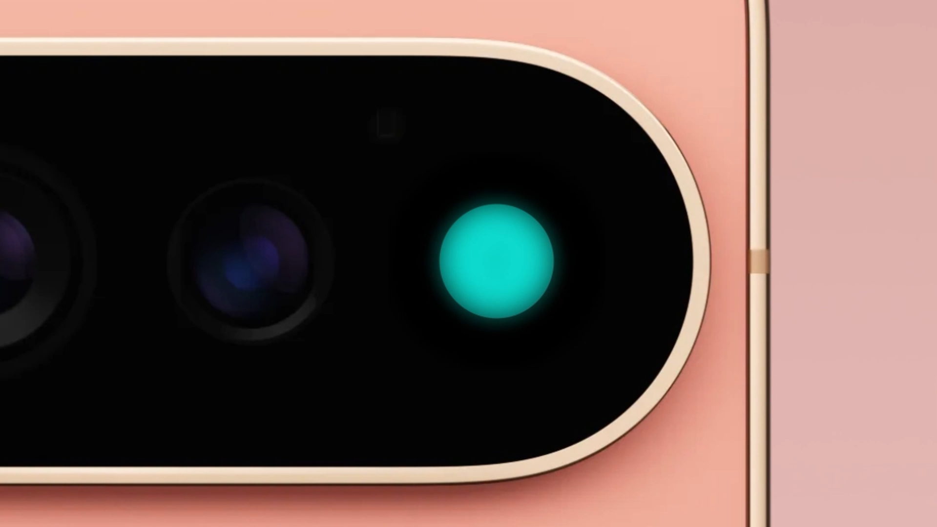 Pixel 11 Pro機背新增HiLight LED燈效。