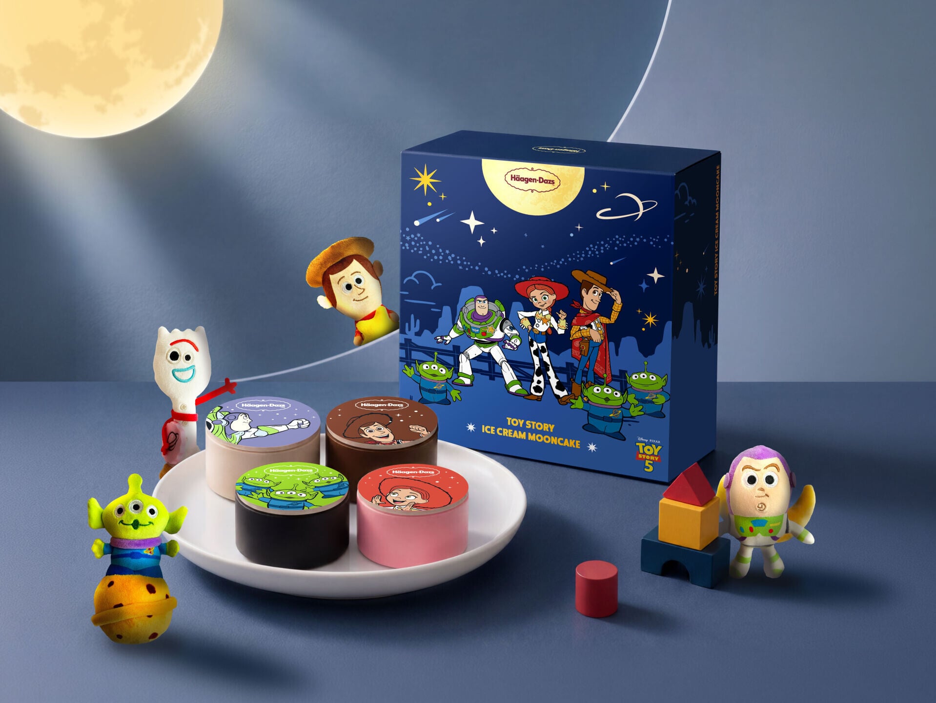 HD Toy Story Mooncake & Toy Plush