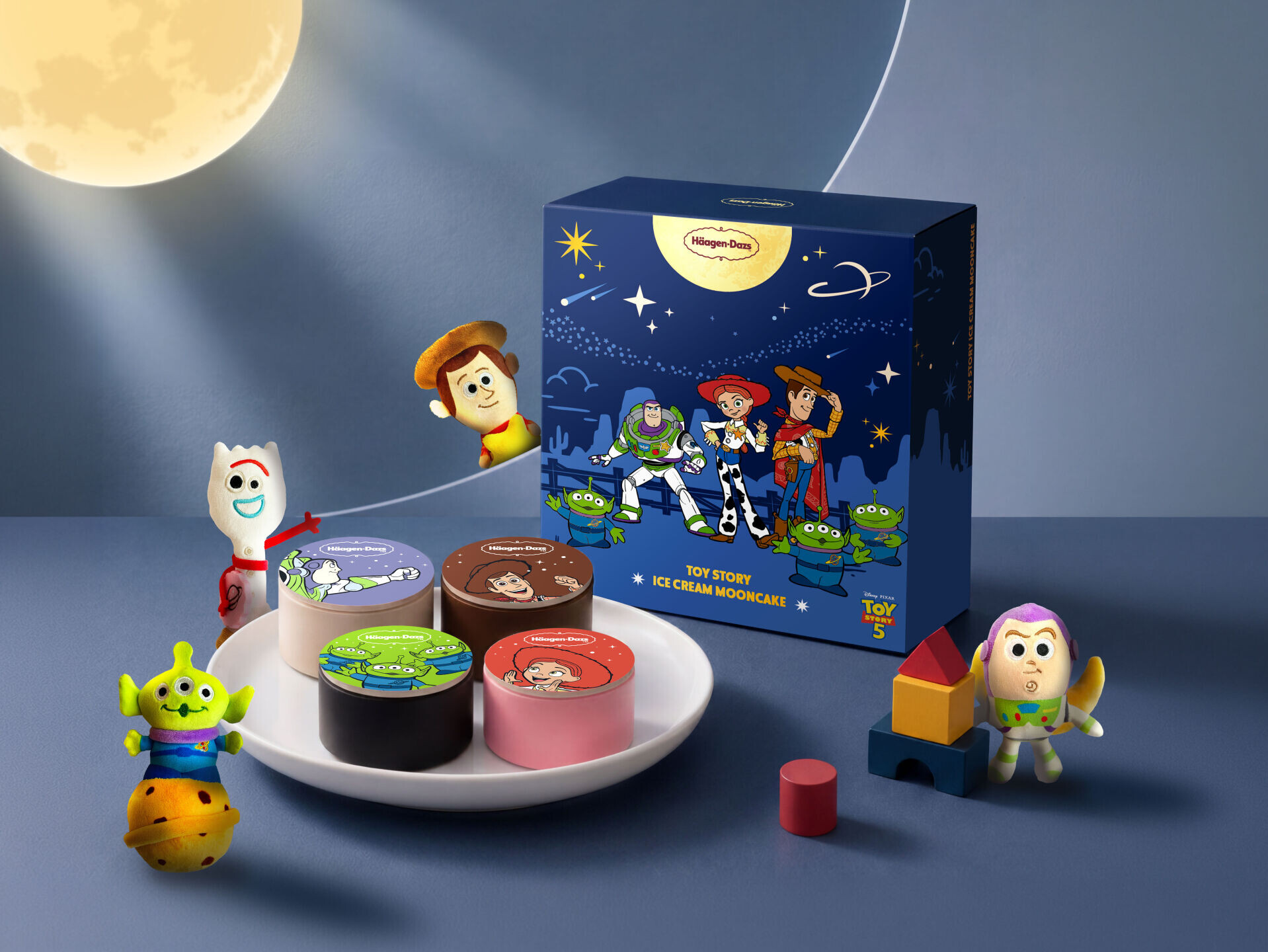 HD Toy Story Mooncake & Toy Plush