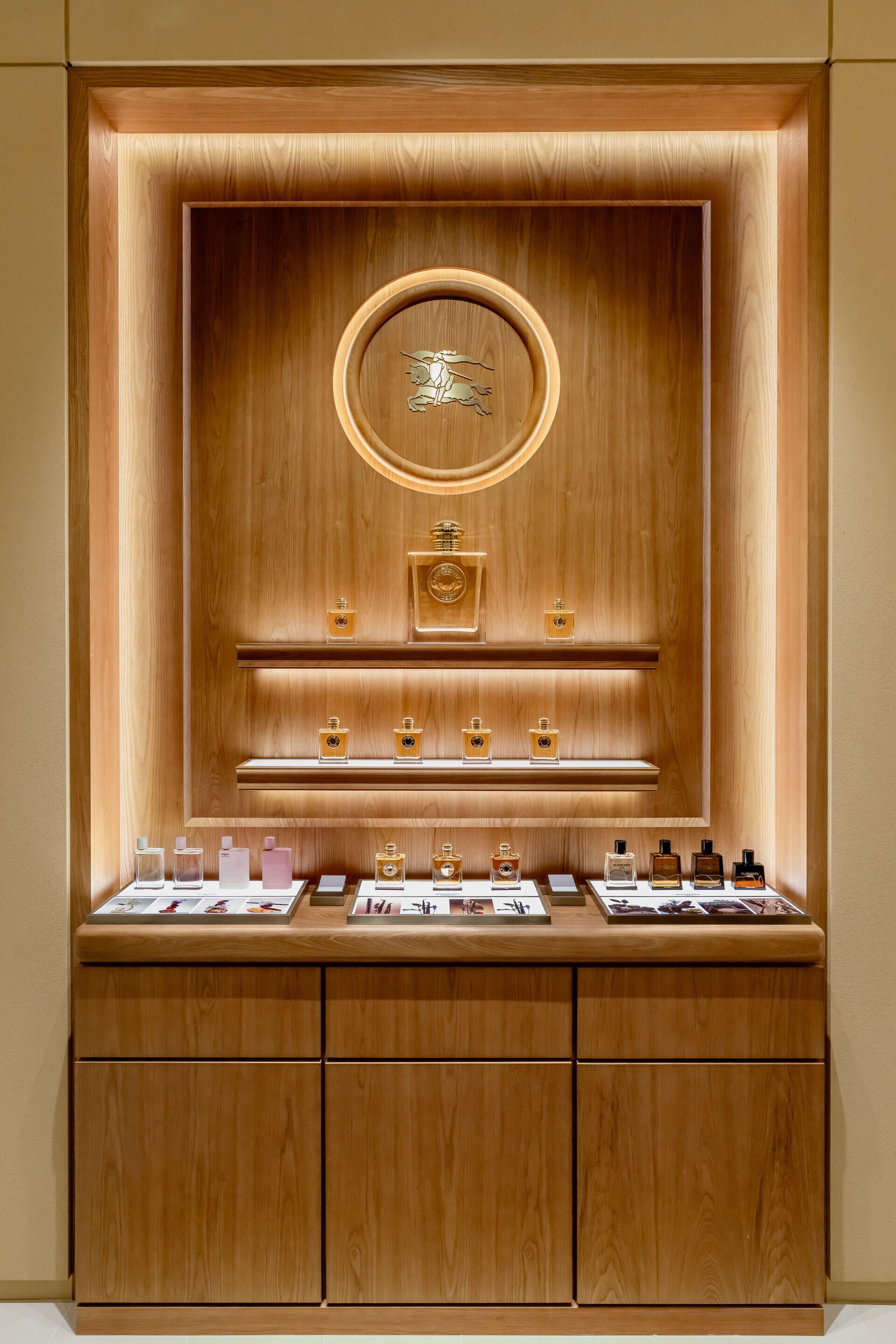 中環 ifc 新店展現英倫美學