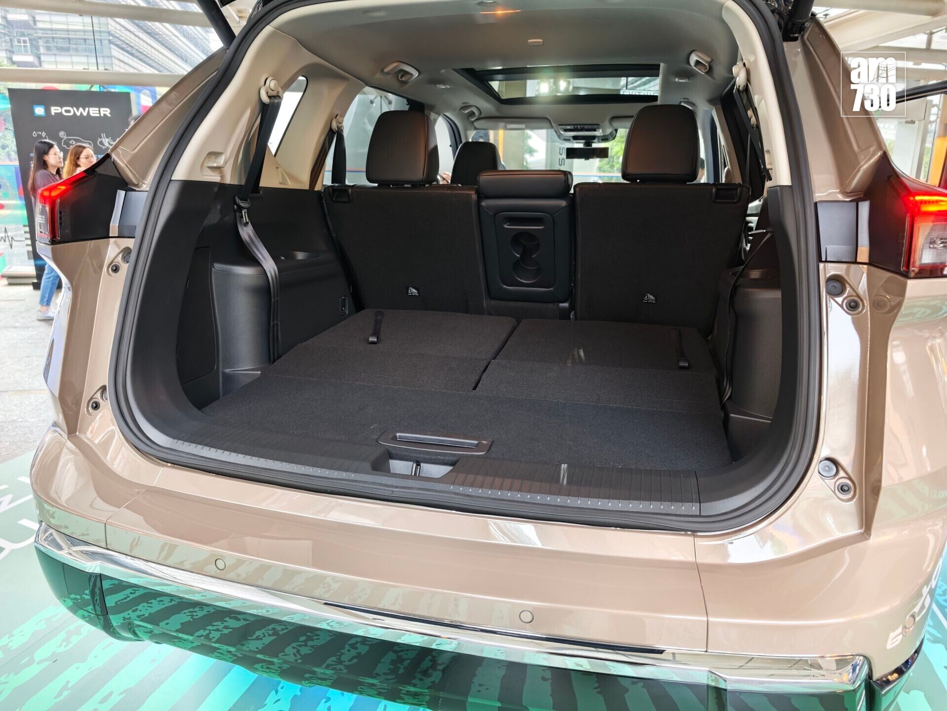 X-Trail e-POWER將後排放下增加行李箱空間。